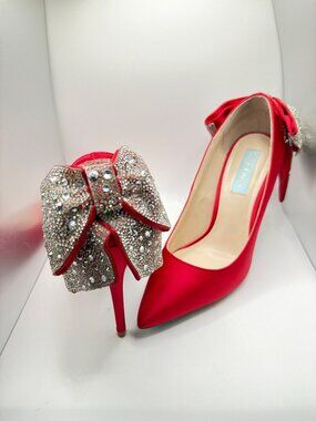 Betsey Johnson Red Satin Heels Rhinestone Bow Pointed Toe Pumps Size 7.5